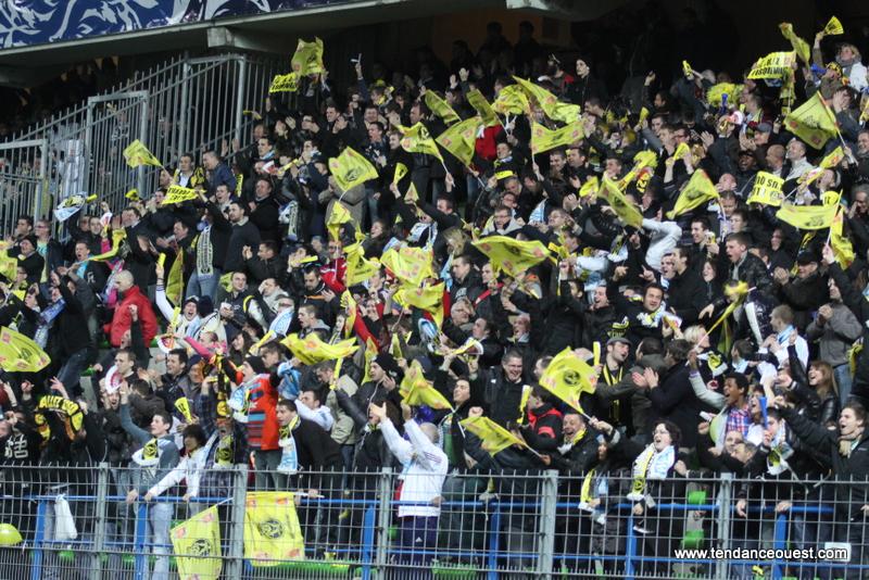 La joie des supporters après le premier but quevillais. L'ambiance était exceptionnelle au stade d'Ornano. - Aline Chatel - Tendance Ouest