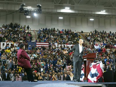 Barack Obama le 2 novembre 2018 à Atlanta, en Géorgie, en soutien à la candidate démocrate Stacey Abrams (g) - Jessica McGowan [Getty/AFP/Archives]