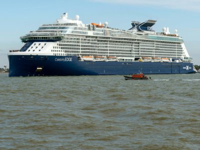 Le palace flottant Celebrity Edge quitte le port de Saint-Nazaire pour rallier les Etats-Unis, le 4 novembre 2018 - SEBASTIEN SALOM GOMIS [AFP]