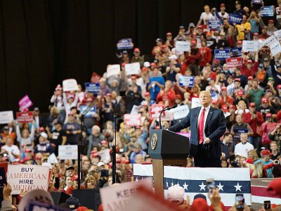 Donald Trump lors d'un meeting de campagne à Cleveland (Ohio), le 5 novembre 2018 - Jim WATSON [AFP]