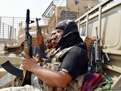 Des membres des forces progouvernementales près de Hodeida (ouest) au Yémen, le 6 novembre 2018 - - [AFP]