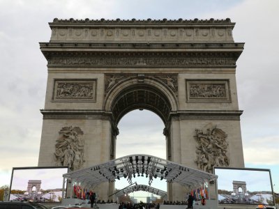 Les chefs d'Etat partiront ensemble vers l'Arc de Triomphe, en haut de l'avenue des Champs-Elysées - ludovic MARIN [AFP]