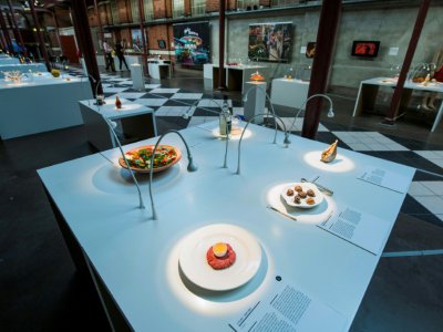 Le "steak tartare", spécialité française, est l'un des mets présentés au "Musée de la nourriture dégoûtante", le 7 novembre 2018 à Malmö en Suède - Jonathan NACKSTRAND [AFP]