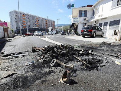 Dégâts à Saint-Denis-de-la-Réunion après plusieurs jours d'actions des "gilets jaunes", le 20 novembre 2018 - Richard BOUHET [AFP]