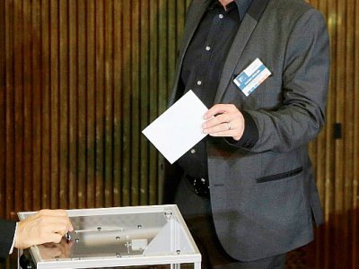 Christian Grolier lors d'un vote au Cese en 2015 - JACQUES DEMARTHON [AFP/Archives]