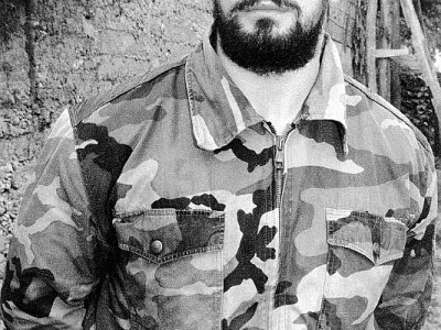 Naser Oric, ex-commandant des forces bosniaques de Srebrenica, en mai 1995 près e Tuzla - [AFP/Archives]