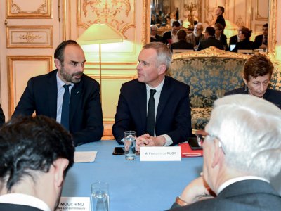 Le Premier ministre Edouard Philippe (g) et le ministre de la Transition écologique François de Rugy, le 29 novembre 2018 à l'Hôtel Matignon, à Paris - ALAIN JOCARD [AFP]