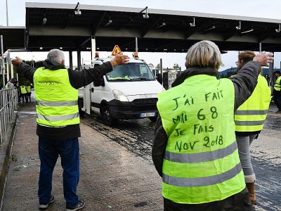 "Gilets jaunes", à La Ciotat le 30 novembre 2018 - BORIS HORVAT [AFP/Archives]