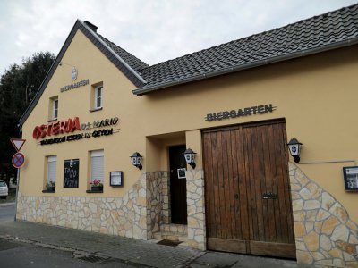 L'Osteria de Pulheim, en Allemagne, où la police a arrêté un important suspect lors de son coup de filet du 5 décembre 2018 contre la mafia calabraise - Oliver Berg [dpa/AFP]