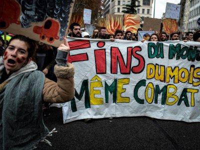 La marche pour le climat à Lyon, le 8 décembre 2018 - JEAN-PHILIPPE KSIAZEK [AFP]