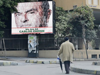 Un portrait de Carlos Ghosn sur une affiche à Berouth le 6 décembre 2018 - JOSEPH EID [AFP/Archives]