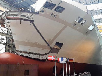 La coque du navire, imposante, avant d'être mise à l'eau. - Brittany Ferries