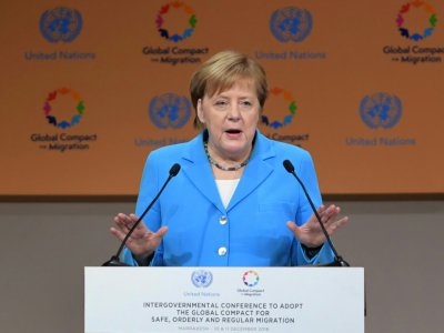 La chancelière allemande Angela Merkel s'exprime pendant la conférence de l'ONU sur les migrations à Marrakech, au Maroc, le 10 décembre 2018 - FETHI BELAID [AFP/Archives]