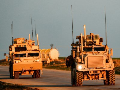 Des véhicules du corps américain des Marines, près de la ville de Tal Baydar (nord-est de la Syrie), le 21 décembre 2018 - Delil SOULEIMAN [AFP/Archives]