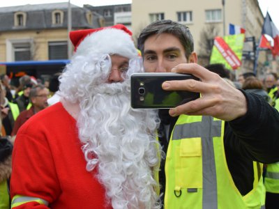 Jérémy Martin, ici déguisé en Père Noël, samedi 22 décembre. - Simon Abraham