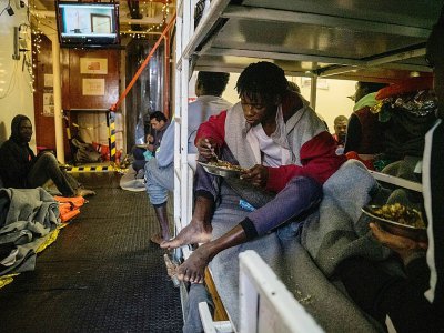 Des migrants secourus en Méditerranée à bord du  Sea Watch 3, le 5 janvier 2019 - FEDERICO SCOPPA [AFP]