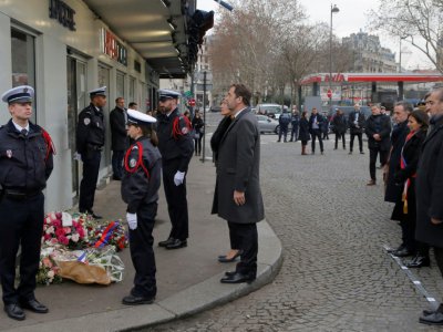 Christophe Castaner et Nicole Belloubet rendent hommage aux victimes de l'Hyper Cacher, le 7 janvier 2019 à Paris - Michel Euler [POOL/AFP]