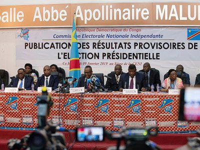 Le président de la commission électorale congolais annonce les résultats de la présidentielle en RD Congo à Kinshasa le 10 janvier 2019 - Junior D. KANNAH [AFP]