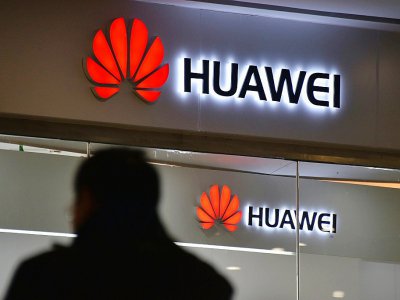L'enseigne d'un magasin Huawei à Pékin, le 10 décembre 2018 - GREG BAKER [AFP]