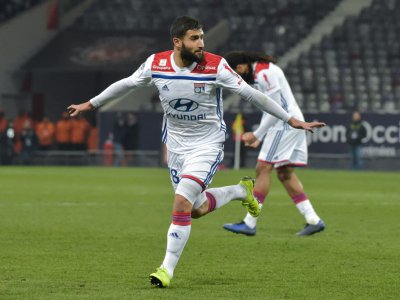 Le capitaine de Lyon Nabil Fekir signe l'égalisation face à Toulouse, sur coup franc, le 16 janvier 2019 au Stadium - Pascal PAVANI [AFP]