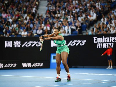 Serena Williams est venue à bout de la N.1 mondiale Simona Halep, pour se hisser en quarts de finale de l'Open d'Australie, le 21 janvier 2019 - Jewel SAMAD [AFP]
