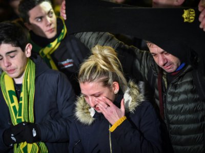 La tristesse des supporters nantais lors d'un rassemblement en hommage à Emiliano Sala, le 22 janvier 2018 à Nantes - LOIC VENANCE [AFP]