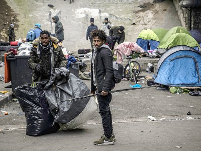 Evacuation d'un campement de migrants porte de la Chapelle, le 29 janvier 2019 à Paris - Christophe ARCHAMBAULT [AFP]