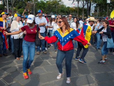 Des Vénézuéliens vivant au Costa Rica manifestent à San Jose contre Nicolas Maduro, le 2 février 2019 - Ezequiel BECERRA [AFP]