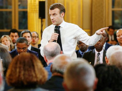 Emmanuel Macron s'adressant aux maires d'outremer dans le cadre du grand débat national, le 1er février 2019 à Paris - Michel Euler [POOL/AFP/Archives]