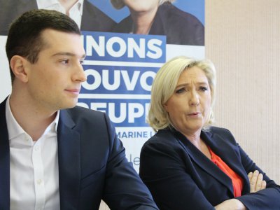 Marine Le Pen rencontre la presse locale avant son meeting dans la Manche. - Jean-Baptiste Bancaud