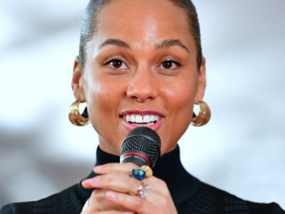 Alicia Keys, détentrice de 15 Grammy Awards, anime la soirée de gala de la 61e édition à Los Angeles - Frederic J. BROWN [AFP/Archives]