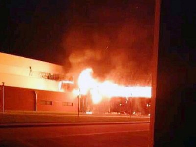 Les flammes ont ravagé le gymnase André-Jidouard à Argentan. - Tendance Ouest