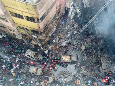 Le quartier de l'incendie à Dacca, le 21 février 2019 - Munir UZ ZAMAN [AFP]