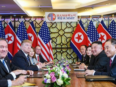 Les délégations américaines et nord-coréennes lors d'une réunion au Sofitel Legend Metropole, le 28 février 2019 à Hanoï - Saul LOEB [AFP]