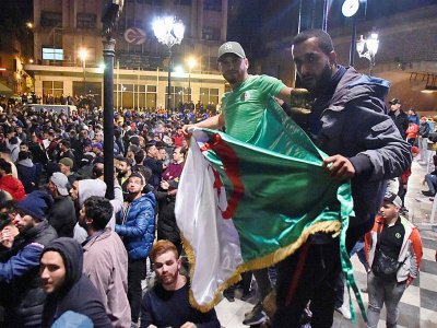 Des Algériens manifestent à Alger contre un éventuel 5e mandat du président algérien Abdelaziz Bouteflika, le 4 mars 2019 - RYAD KRAMDI [AFP]