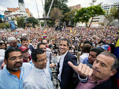 L'opposant vénézuélien Juan Guaido entouré par des partisans, lors d'un rassemblement après son retour au Venezuela, le 4 mars 2019 à Caracas - Donaldo BARROS [Service photographique de Juan Guaido/AFP]