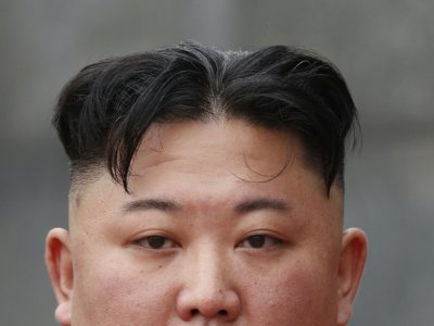Le dirigeant nord-coréen Kim Jong Un lors d'une cérémonie à Hanoï, le 2 mars 2019 - JORGE SILVA [POOL/AFP/Archives]