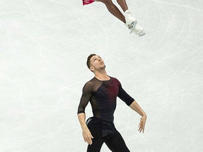 Le couple français Vanessa James et Morgan Ciprès lors du programme court des Mondiaux de patinage artistique, le 20 mars 2019 à Saitama au Japon - Nicolas Datiche [AFP]