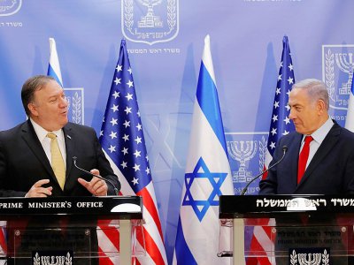 Le secrétaire d'Etat américain Mike Pompeo (à gauche) et le Premier ministre israélien Benjamin Netanyahu (à droite) lors d'une déclaration commune à Jérusalem le 20 mars 2019 - JIM YOUNG [POOL/AFP]