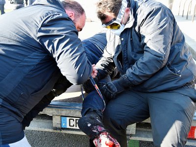 Un manifestant a été blessé à la jambe dans les affrontements - JEAN-FRANCOIS MONIER [AFP]