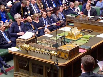 La Première ministre Theresa May s'exprime lors de la séance des questions au parlement à Londres le 27 mars 2019 - HO [PRU/AFP]