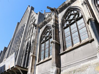 L'église Saint-Nicaise présente la particularité d'intégrer une partie moderne Art-déco sur du gothique flamboyant. - Pierre Durand-Gratian