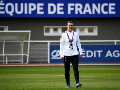 La sélectionneure de l'équipe de France Corinne Diacre, le 1er avril 2019 à Clairefontaine - FRANCK FIFE [AFP]