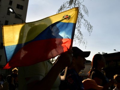Des partisans de Juan Guaido se réunissent à Caracas, le 5 avril 2019 - Yuri CORTEZ [AFP]