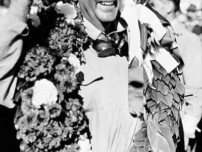 Le pilote italien Giuseppe Farina (Alfa Romeo) vainqueur du GP de Grande Bretagne sur le circuit de Silverstone, le 13 mai 1950 - - [INTERCONTINENTALE/AFP/Archives]