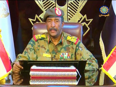 Capture d'écran de la télévision nationale soudanaise lors du discours à la Nation du nouveau homme fort du pays, le général Abdel Fattah al-Burhane, le 13 avril 2019 à Khartoum - - [Sudan TV/AFP]