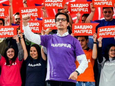 Le candidat du parti au pouvoir, Stevo Pendarovski, pendant un meeting électoral à Skopje le 14 avril 2019 - Robert ATANASOVSKI [AFP]