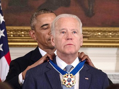 Barack Obama et Joe Biden à la Maison Blanche en janvier 2017 - NICHOLAS KAMM [AFP/Archives]