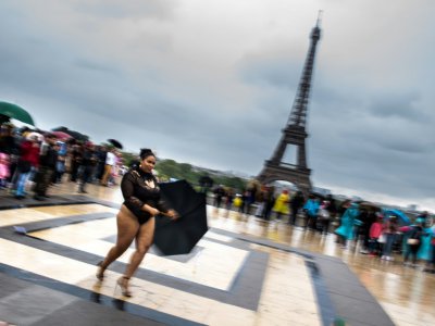 Défilé des mannequins rondes à Paris, le 28 avril 2019 - Martin BUREAU [AFP]