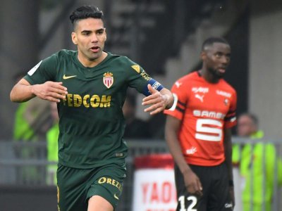 L'attaquant colombien de Monaco Radamel Falcao auteur du doublé sur le terrain de Rennes, le 1er mai 2019 - DAMIEN MEYER [AFP]